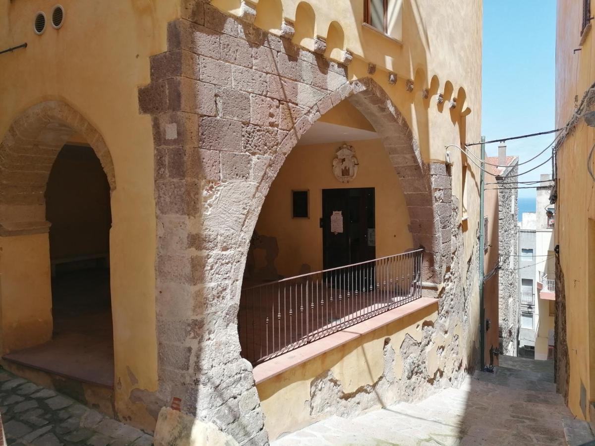 Esclusiva Dimora Storica: Medieval Heart Retreat Castelsardo Exterior photo